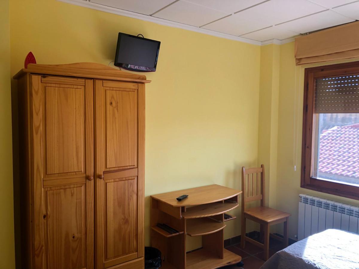 Bar Hostal Torralba De Los Sisones ภายนอก รูปภาพ