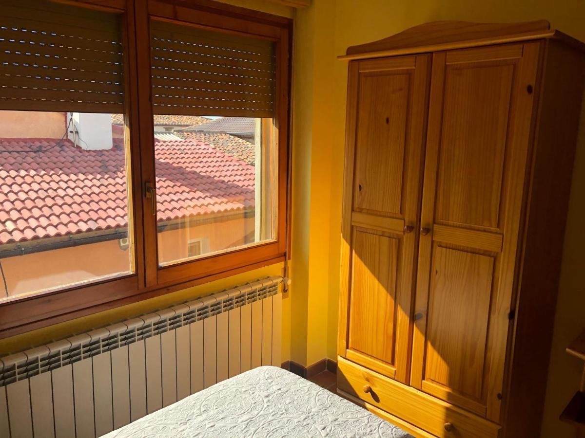 Bar Hostal Torralba De Los Sisones ภายนอก รูปภาพ