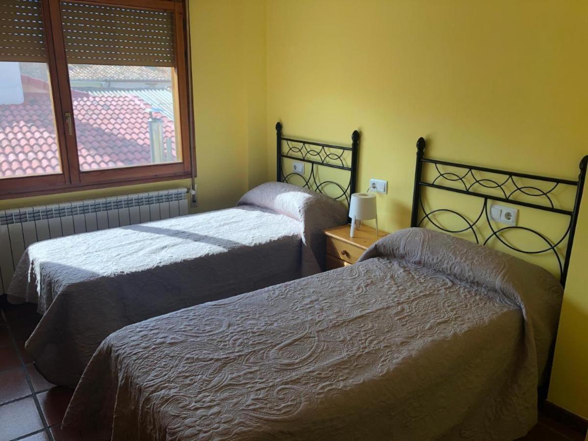 Bar Hostal Torralba De Los Sisones ภายนอก รูปภาพ
